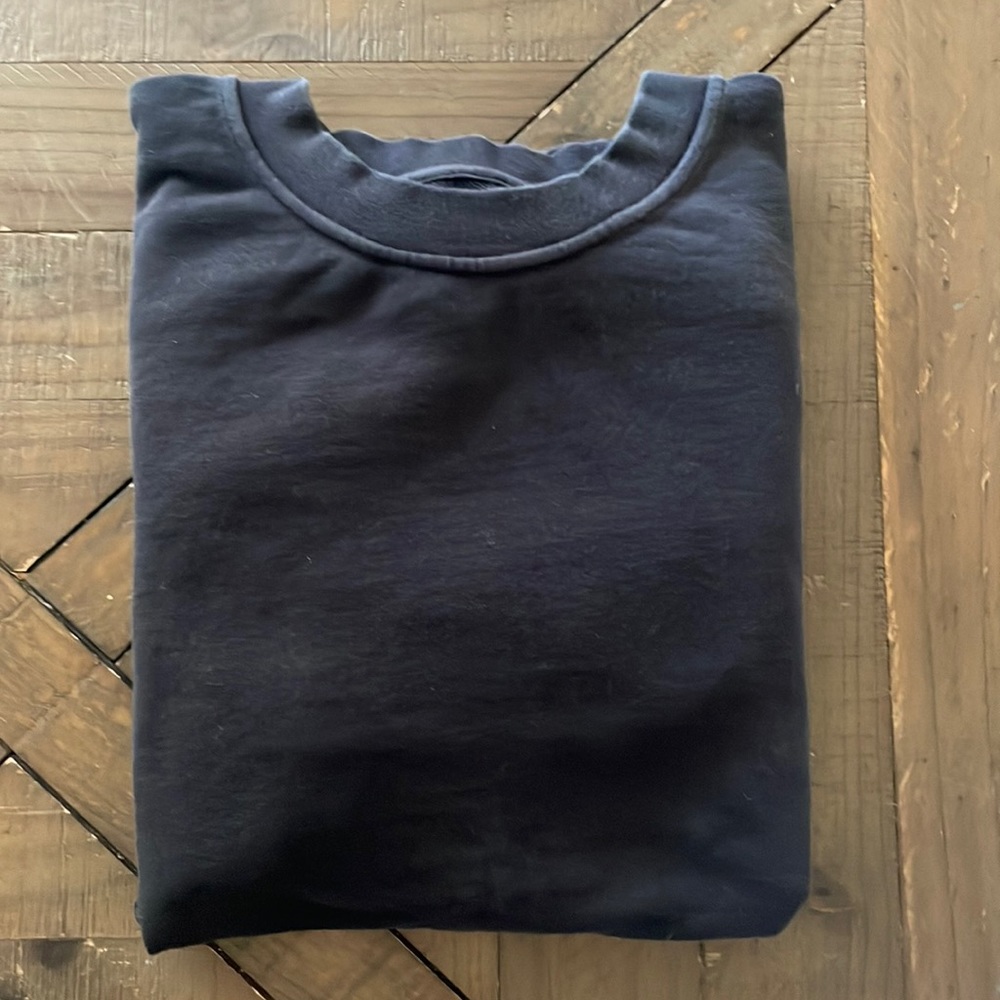 Lululemon athletica perfectly oversized crew neck sweater. Black size 6